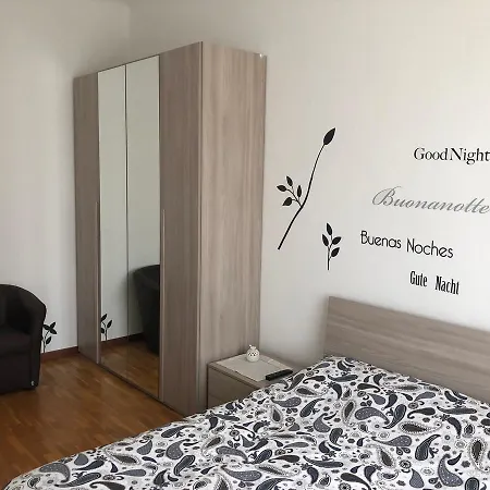 Apartamento Via Pezzotti 59 Milão